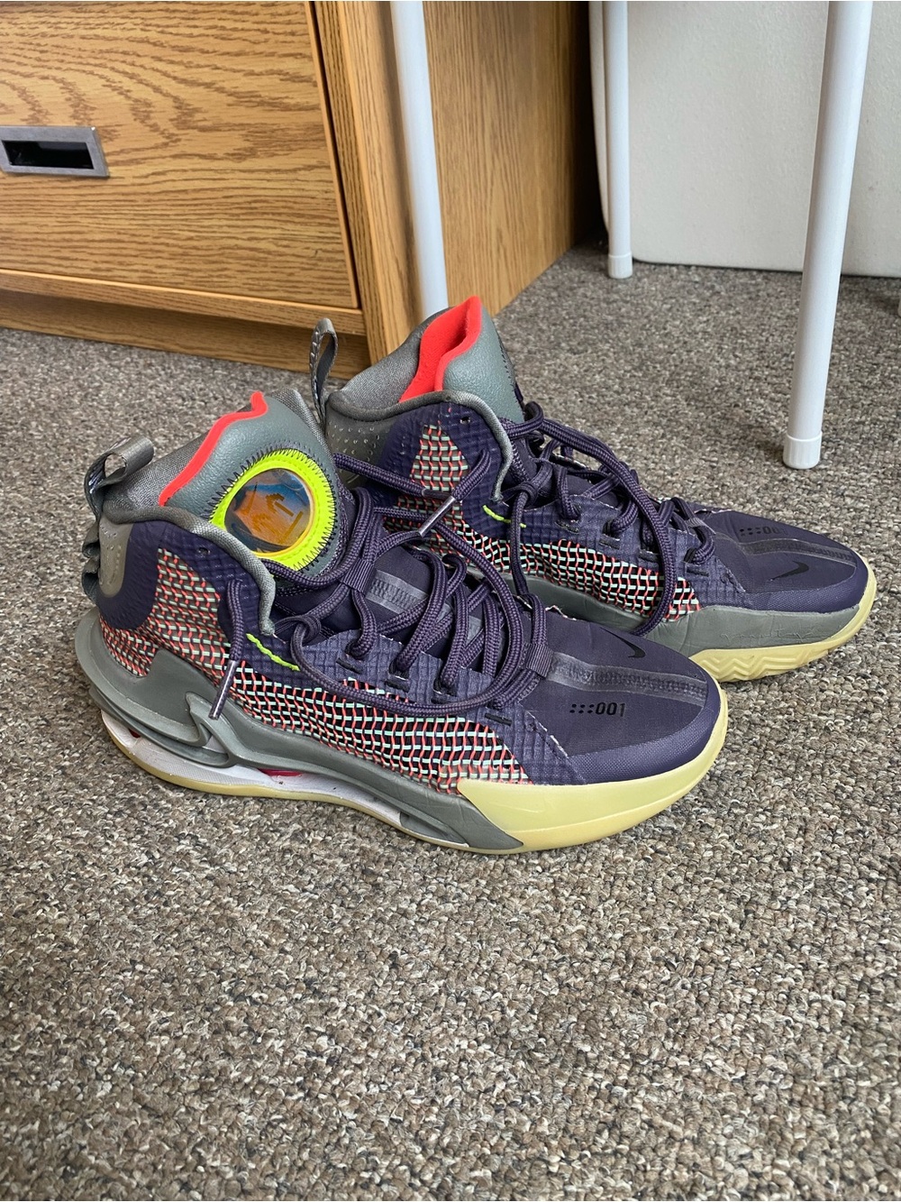 Nike Basketball Unisex Sneakers in Purple, Grey, Yellow